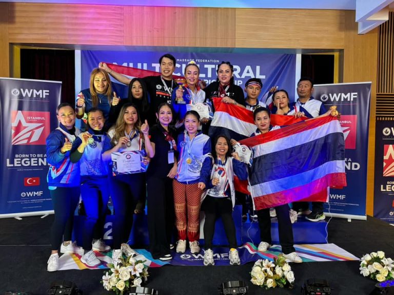 ภาพความประทับใจจากเวที M1 | โดยครูอังคุลี แชมป์พี่วิภา (ทีมหนุมานดูไบ) ครูฤทธิ์ และน้องโก๋ (ทีมหนุมานไทย)