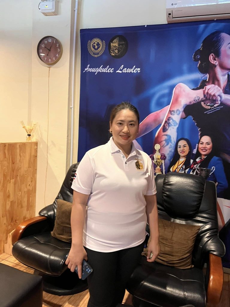 สวัสดีค่ะ ร้านเปิดนะคะวันนี้ หมอกุ้งนางอยู่ร้าน มาใช้บริการนวดกับมือโปรได้เลยค่ะ
